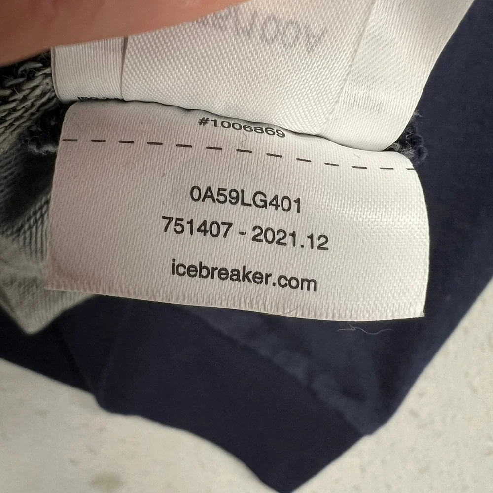 Icebreaker Mens Merino Wool Blend Sweatshirt Navy Blue Crewneck Size M Outdoor